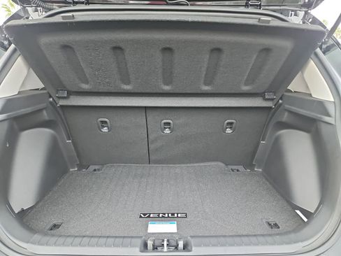 New 2026 Hyundai Venue SEL FWD image 23