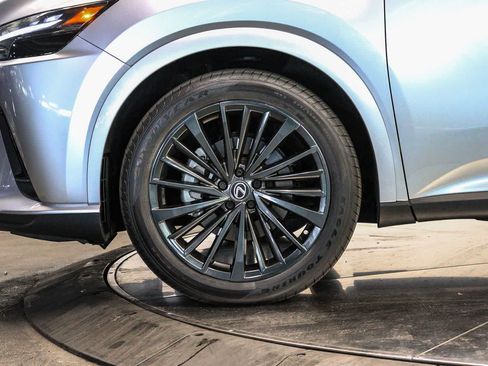 Used 2024 Lexus RX 350 Premium w/ Convenience Package FWD image 9