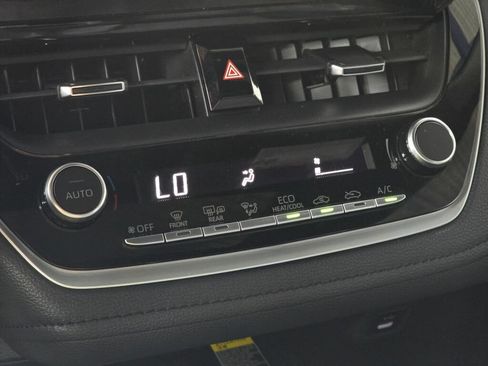 Used 2024 Toyota Corolla XSE FWD image 29