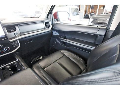 Used 2022 Ford Expedition Max XLT AWD/4WD image 9
