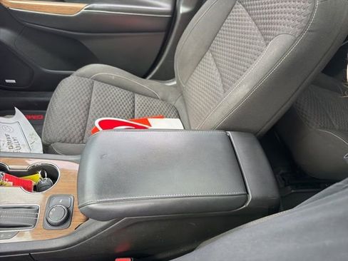 Used 2017 GMC Acadia SLE w/ Driver Alert Package I image 31