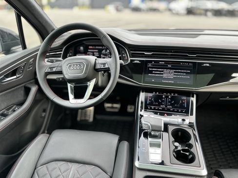 Used 2025 Audi SQ7 Prestige image 12