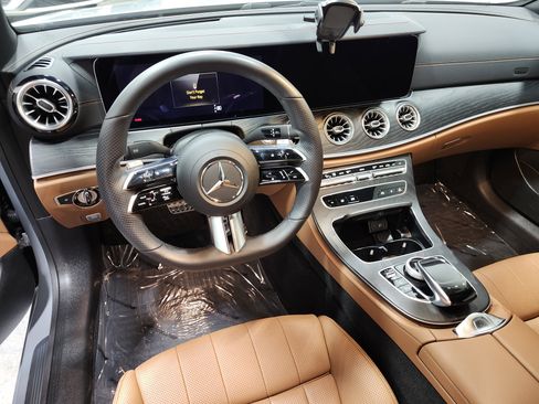 Used 2021 Mercedes-Benz E 450 4MATIC Cabriolet image 29