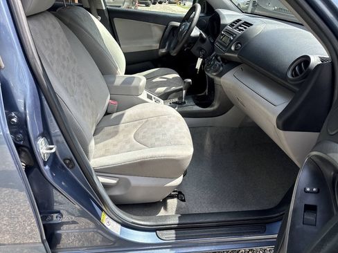 Used 2012 Toyota RAV4 4WD w/ Protection Pkg image 16