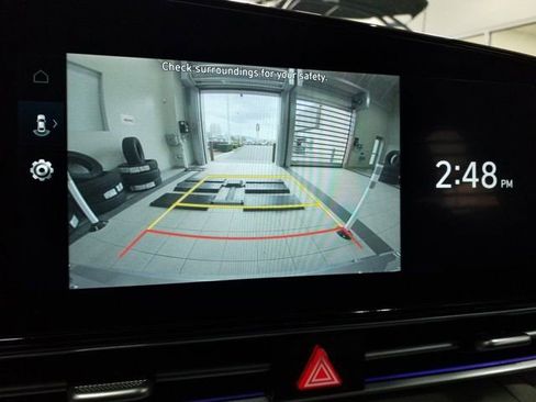 Certified 2025 Hyundai Elantra SEL w/ Cargo Package image 8