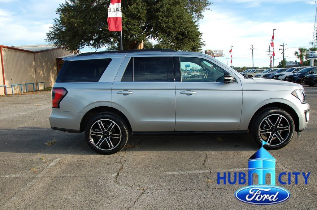 Used 2021 Ford Expedition Limited RWD image 6