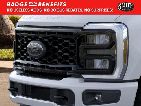 New 2026 Ford F250 XLT w/ XLT Premium Package AWD/4WD image 18