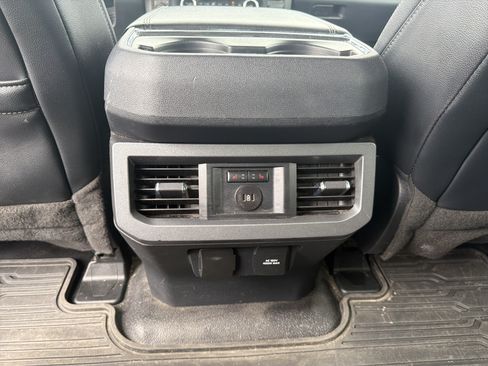 Certified 2023 Ford F250 Lariat w/ Sport Appearance Package AWD/4WD image 40