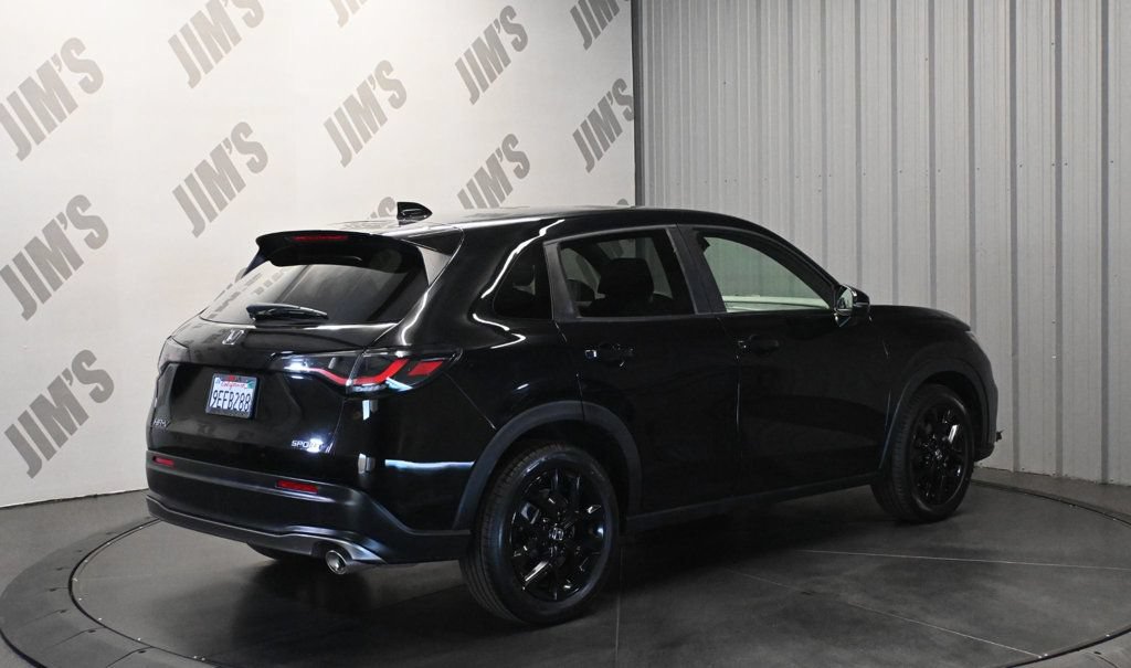 Used 2023 Honda HR-V Sport image 5