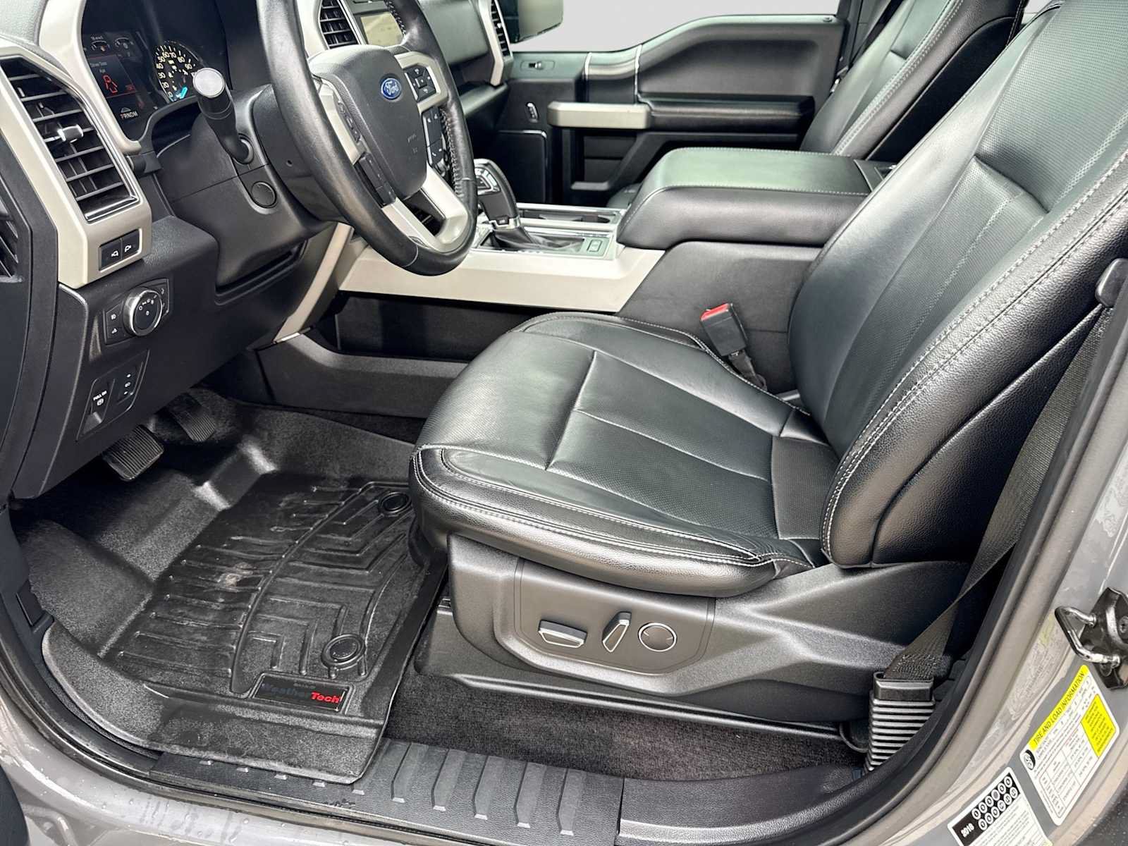 Certified 2018 Ford F150 Lariat w/ Equipment Group 502A Luxury AWD/4WD image 16