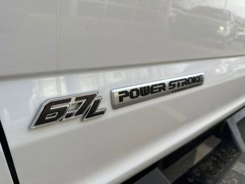 Used 2020 Ford F350 XL w/ Power Equipment Group image 4