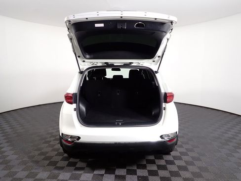 Used 2020 Kia Sportage LX AWD/4WD image 16