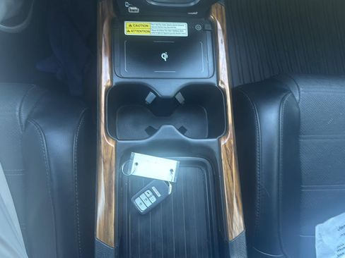 Used 2020 Honda CR-V Touring image 20