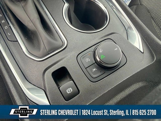 Used 2023 Chevrolet Traverse LT FWD image 27