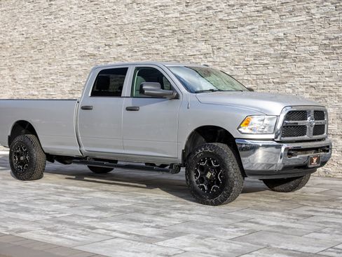 Used 2013 RAM 2500 Tradesman w/ Chrome Appearance Group image 4