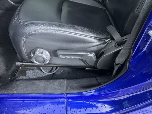 Used 2018 Jeep Wrangler Unlimited Sahara image 13