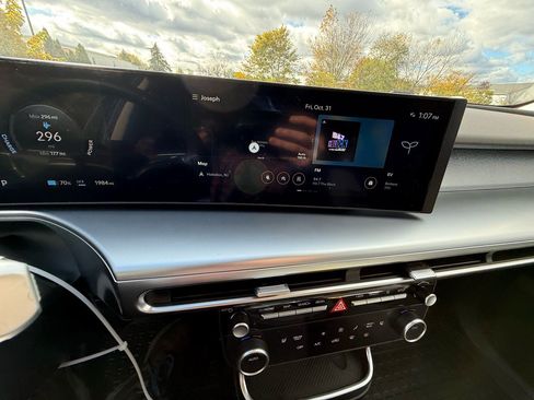 Used 2026 Hyundai Ioniq 9 SE AWD/4WD image 8
