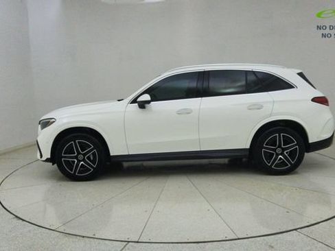 Used 2025 Mercedes-Benz GLC 300 4MATIC image 69