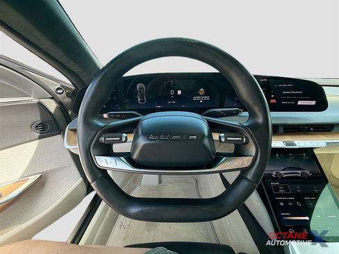 Used 2023 Lucid Air Touring AWD/4WD image 11
