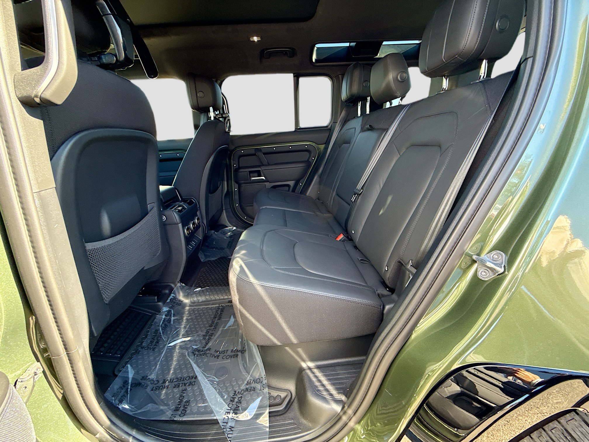 New 2026 Land Rover Defender 110 X AWD/4WD image 21