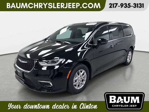 New 2026 Chrysler Pacifica Select FWD image 1