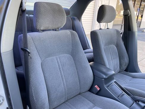 Used 2000 Toyota Camry LE image 33