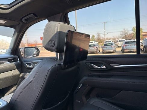 Used 2024 GMC Yukon Denali w/ Advanced Technology Package image 11