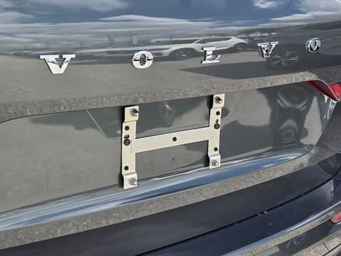 New 2026 Volvo XC60 B5 Plus image 10