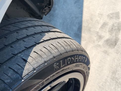 Used 2014 Dodge Challenger SXT RWD image 10