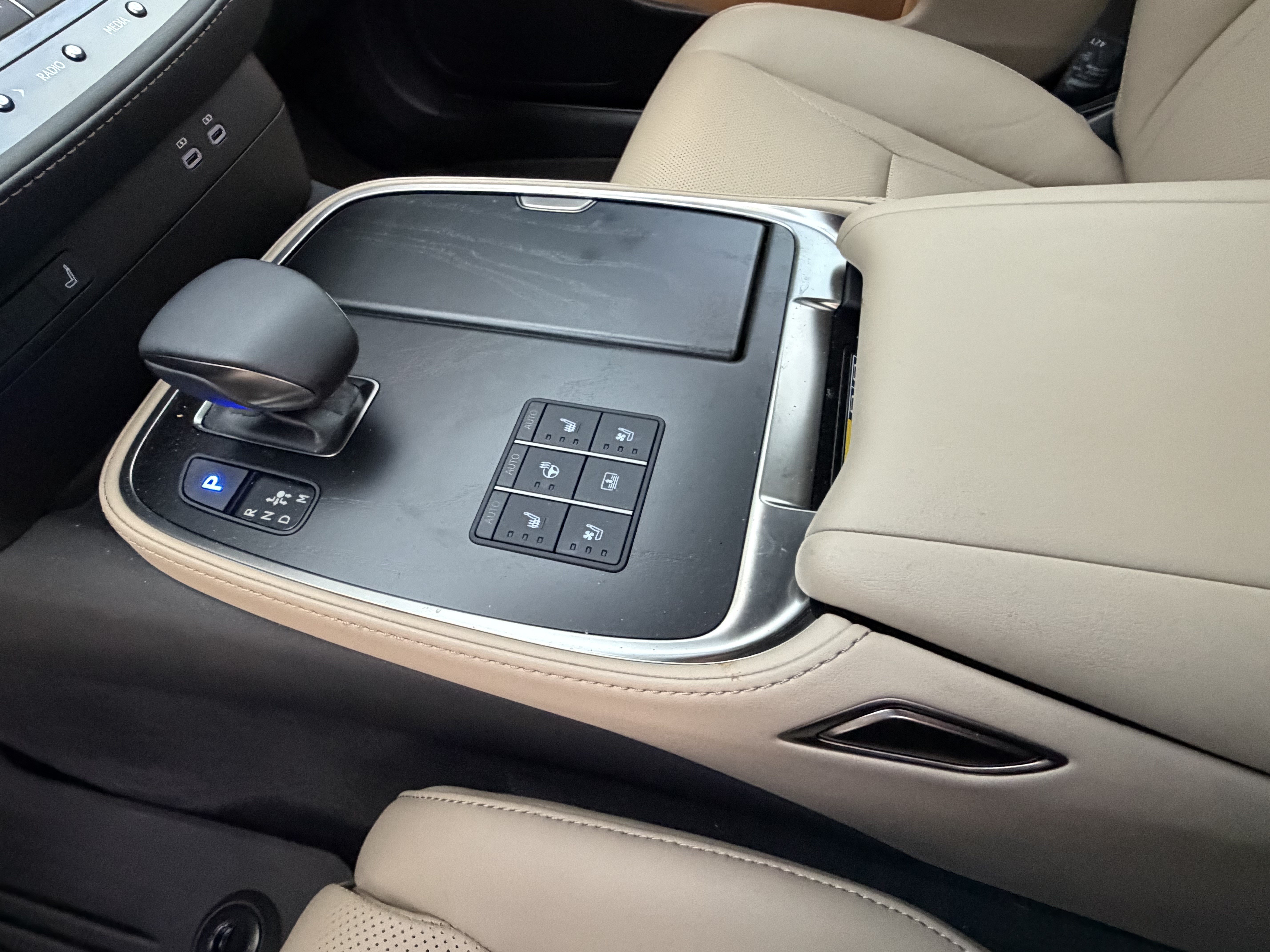 Used 2025 Lexus LS 500 RWD image 27