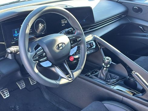 Used 2025 Hyundai Elantra N image 26