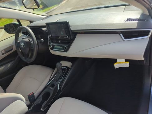 Used 2022 Toyota Corolla LE FWD image 26