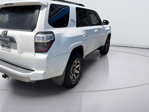 Used 2019 Toyota 4Runner TRD Off-Road AWD/4WD image 3