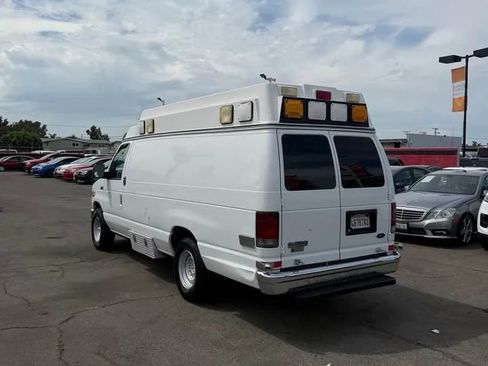 Used 2009 Ford E-350 and Econoline 350 Extended Super Duty RWD image 5