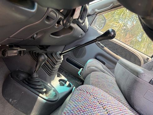 Used 1999 Dodge Ram 3500 Truck 4x4 Quad Cab image 2