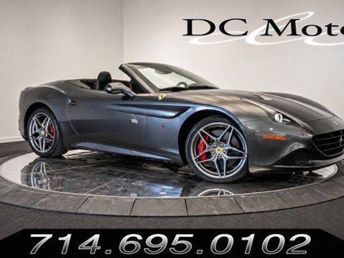 Used 2017 Ferrari California T RWD image 1