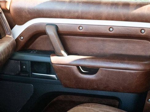 Used 2022 Land Rover Defender 90 X-Dynamic HSE image 20