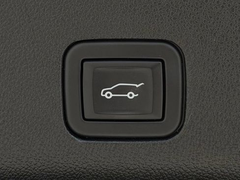 Used 2024 GMC Yukon Denali AWD/4WD image 29