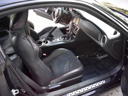 Used 2014 Subaru BRZ Limited RWD image 27