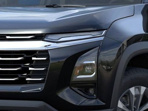 New 2026 Chevrolet Equinox LT w/ Safety and Technology Package AWD/4WD image 10