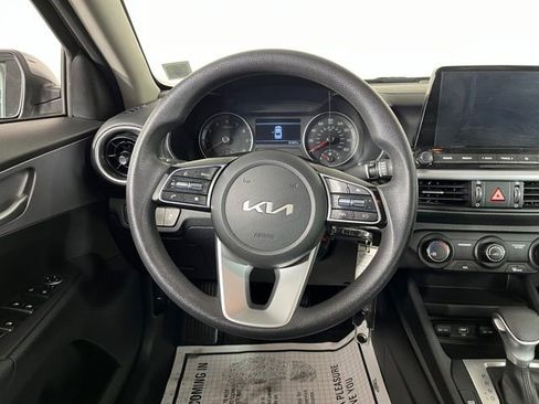 Used 2022 Kia Forte LXS image 19