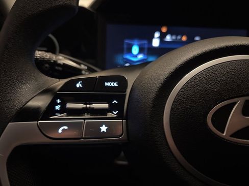 Used 2024 Hyundai Elantra SEL image 17