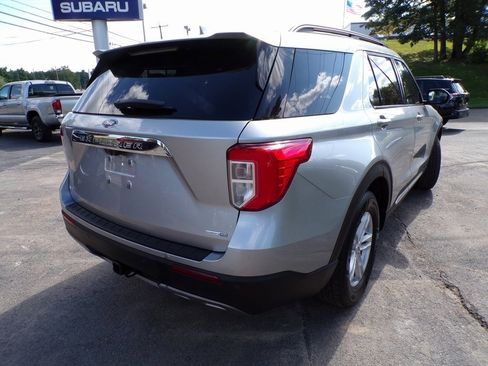 Used 2020 Ford Explorer XLT w/ Equipment Group 202A image 11