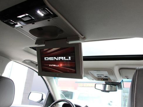 Used 2016 GMC Yukon Denali w/ Open Road Package image 16