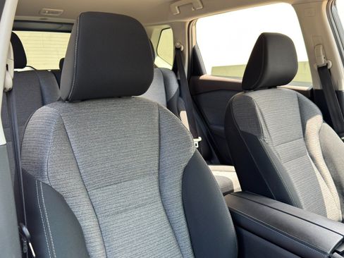 Used 2022 Nissan Rogue SV FWD image 31