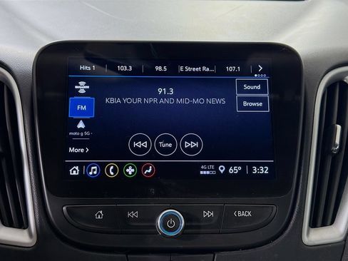 Used 2024 Chevrolet Malibu LT FWD image 15