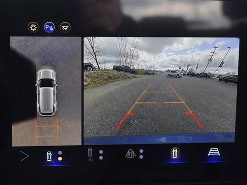 New 2026 Chevrolet Equinox LT w/ Safety and Technology Package image 30