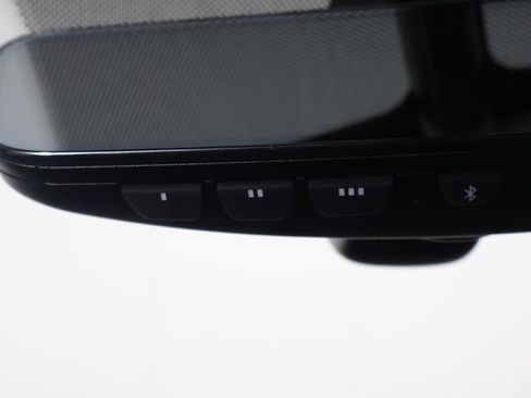 Used 2023 Volkswagen Atlas SE image 39