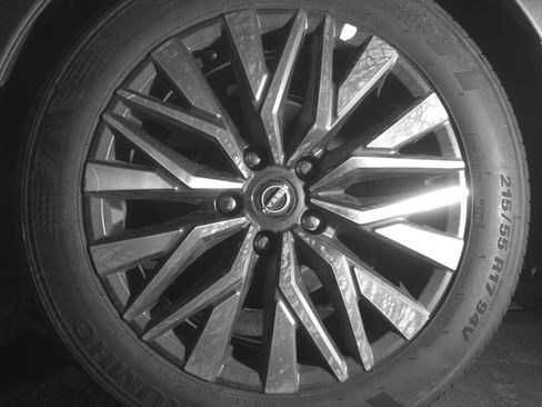 Used 2025 Nissan Altima 2.5 SV image 14