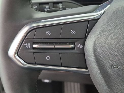 Used 2026 Chevrolet Equinox LT FWD image 18